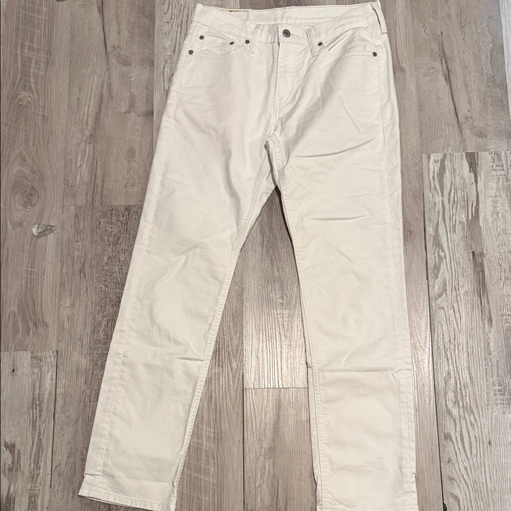 Levi's Men's 541 Athletic Fit White Jeans